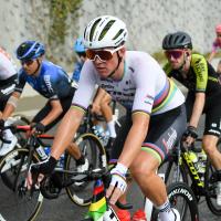 Mads Pedersen på cykel på første etape af Tour de France 2020